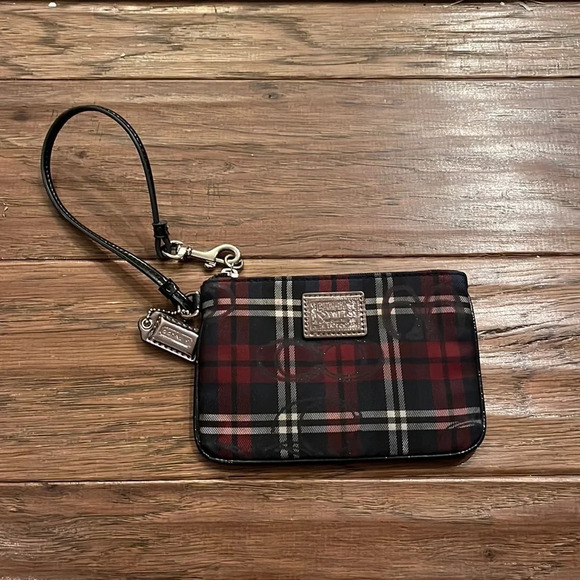 Coach Red Black Navy Blue Shimmering Tartan Plaid Wristlet - Picture 1 of 3